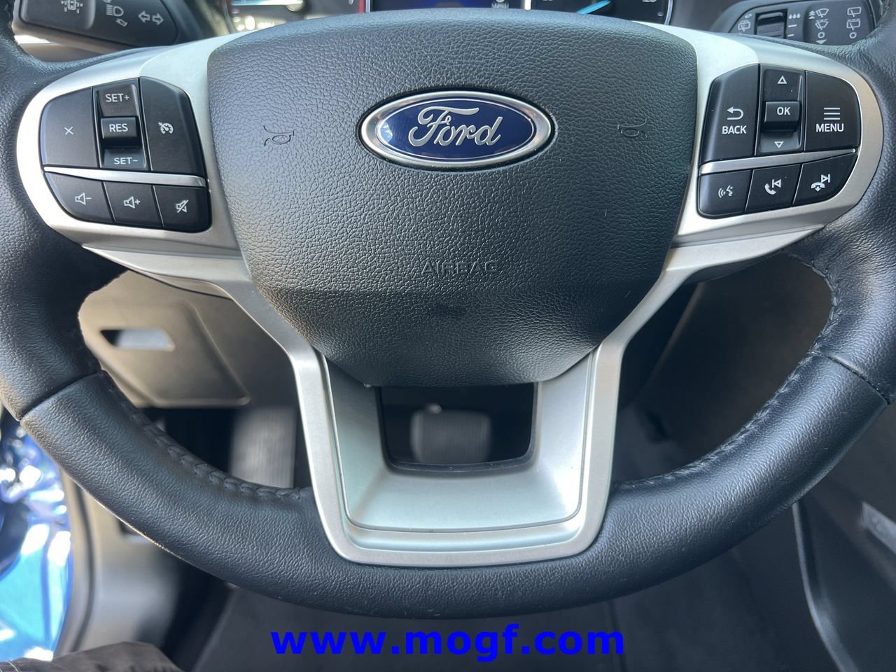 Certified 2023 Ford Explorer XLT w/ Equipment Group 202A RWD image 11
