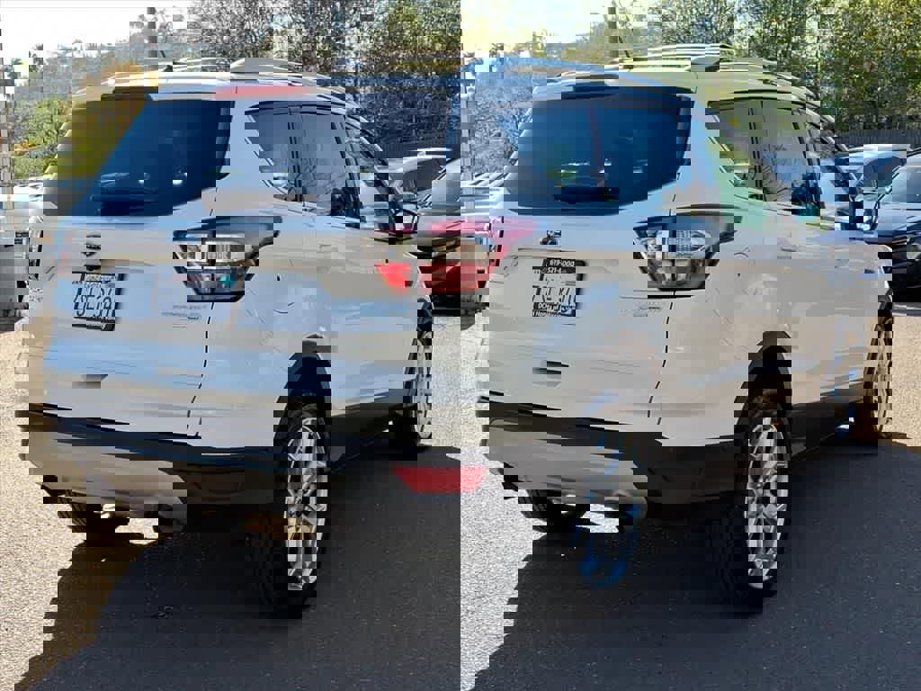 Used 2017 Ford Escape Titanium w/ Equipment Group 301A image 4