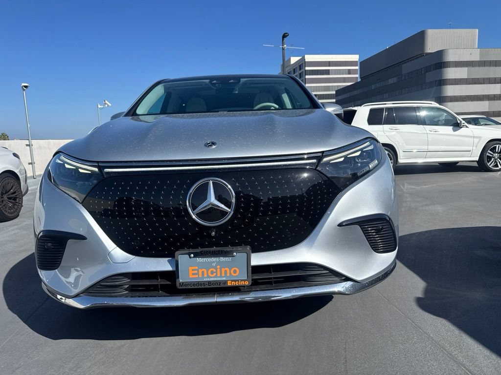 Used 2023 Mercedes-Benz EQS 450+ SUV image 2