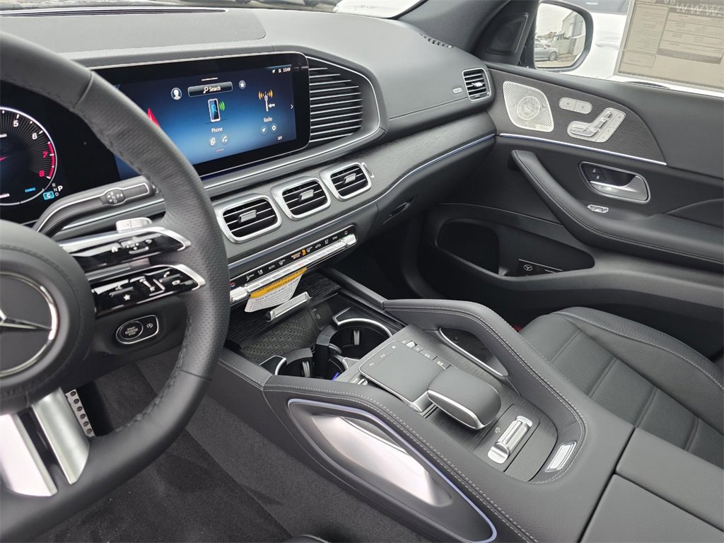 New 2026 Mercedes-Benz GLS 580 4MATIC image 21