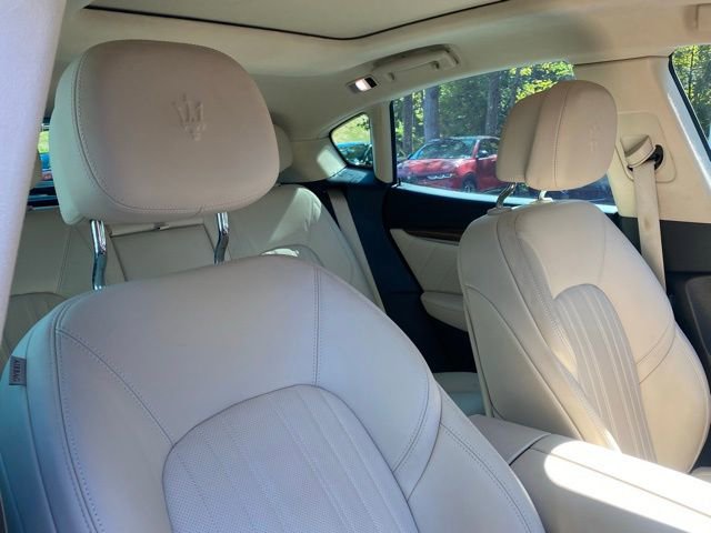 Used 2022 Maserati Levante GT image 38
