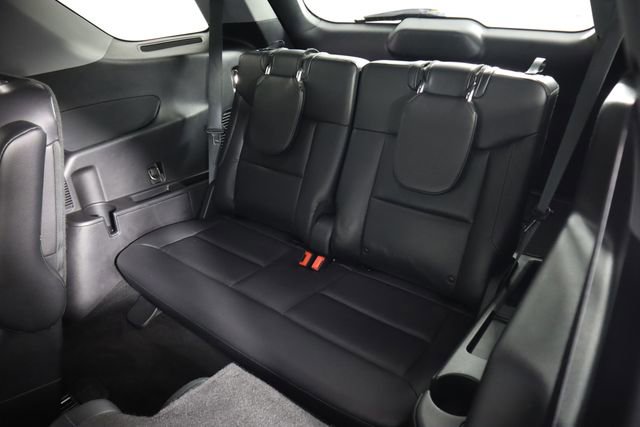 Used 2020 Ford Explorer XLT w/ Equipment Group 202A image 30