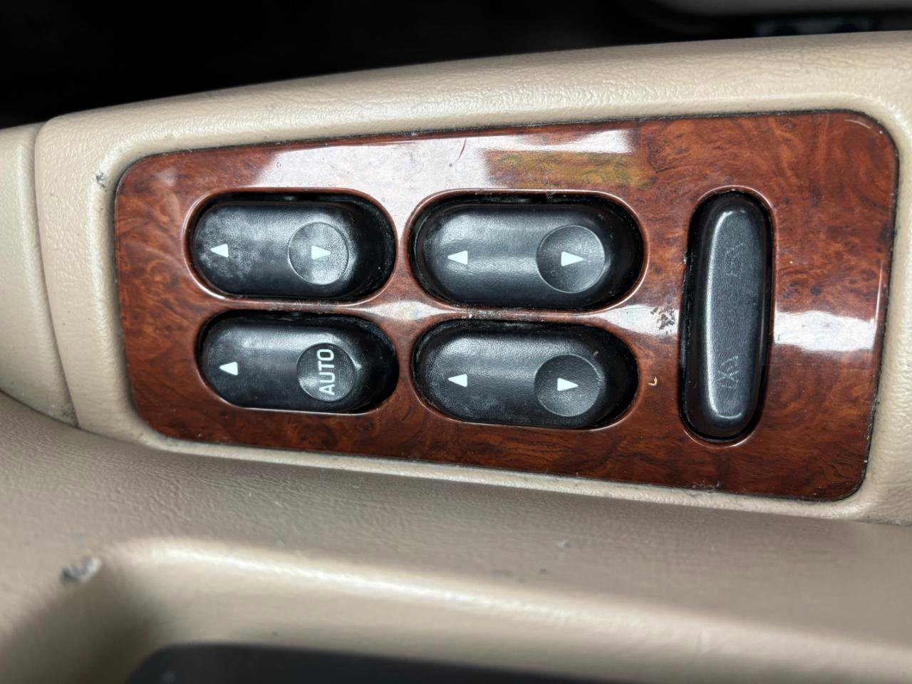 Used 2005 Mercury Sable LS image 14