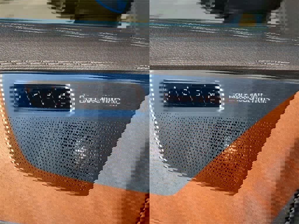 Used 2019 Volvo XC90 T8 Inscription w/ Luxury Package image 22