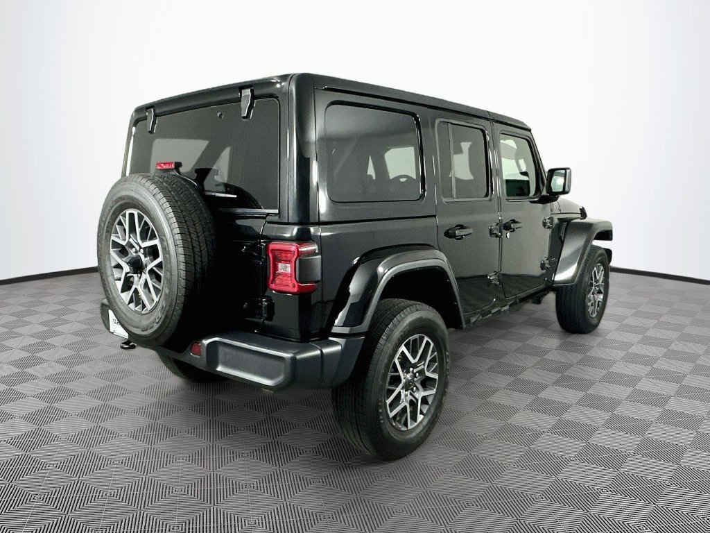 Certified 2025 Jeep Wrangler Unlimited Sahara AWD/4WD image 12