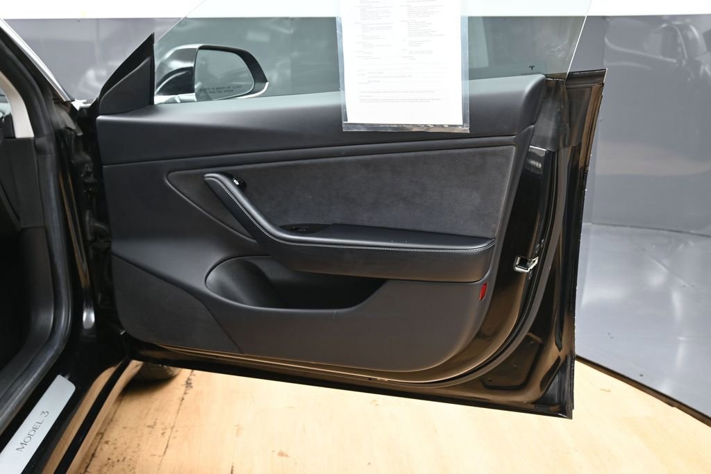 Used 2018 Tesla Model 3 Long Range image 38