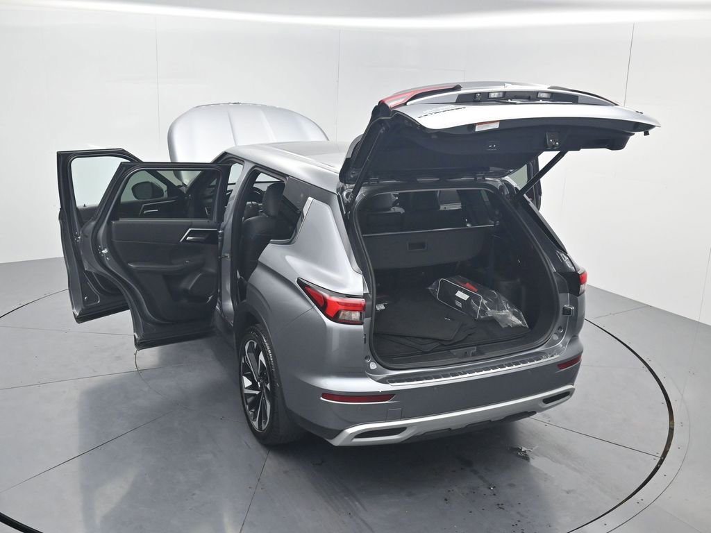 Used 2024 Mitsubishi Outlander SE image 55