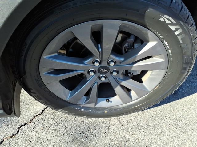 Certified 2023 Ford Explorer XLT w/ Equipment Group 202A image 16