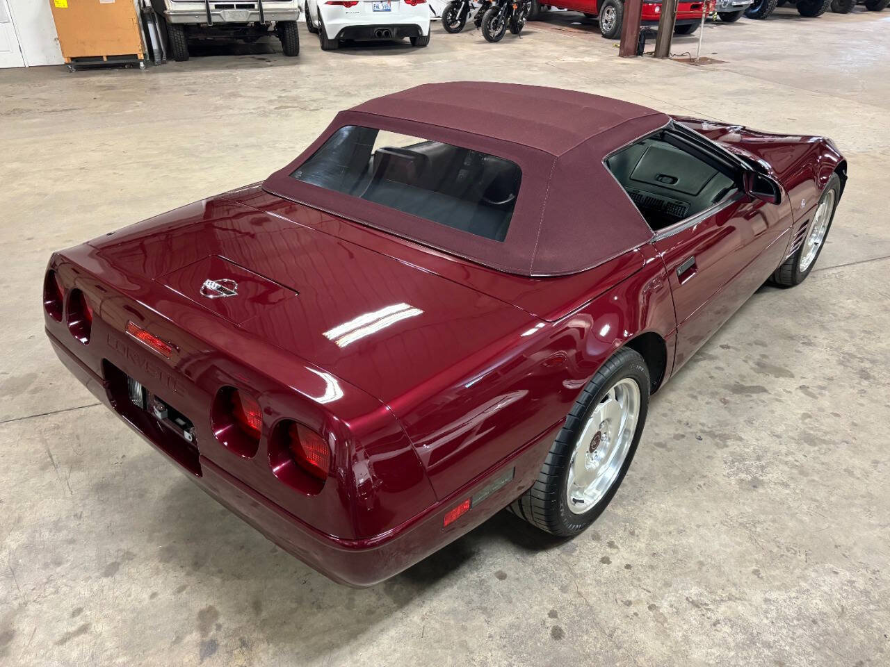 Used 1993 Chevrolet Corvette Convertible RWD image 18