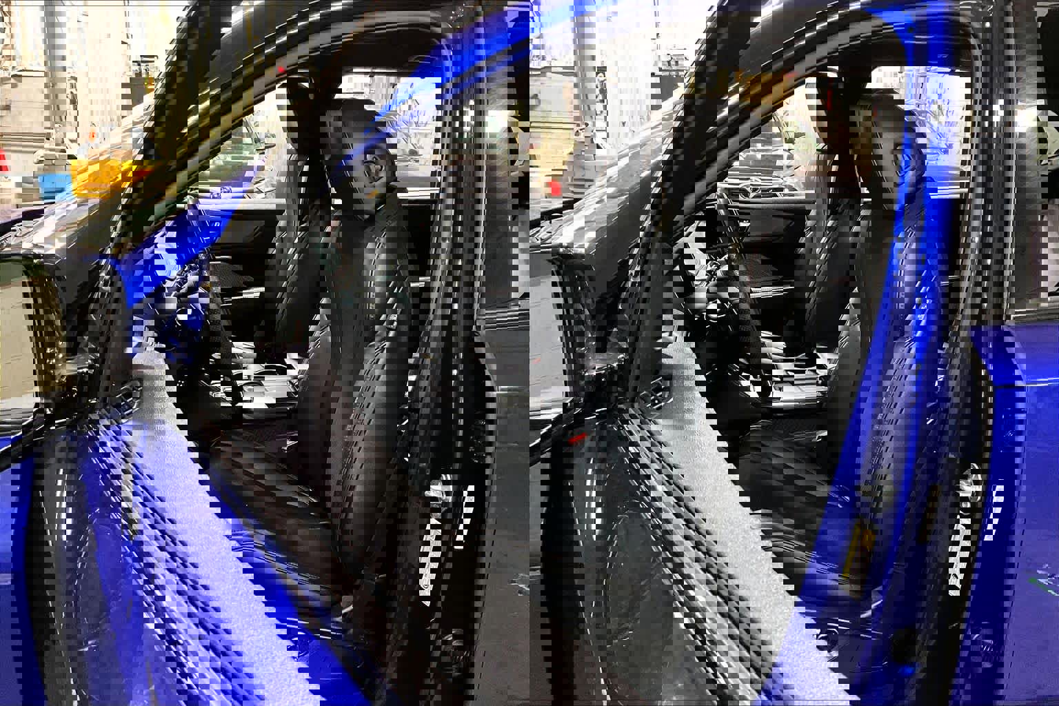 Used 2022 Acura MDX A-Spec image 7