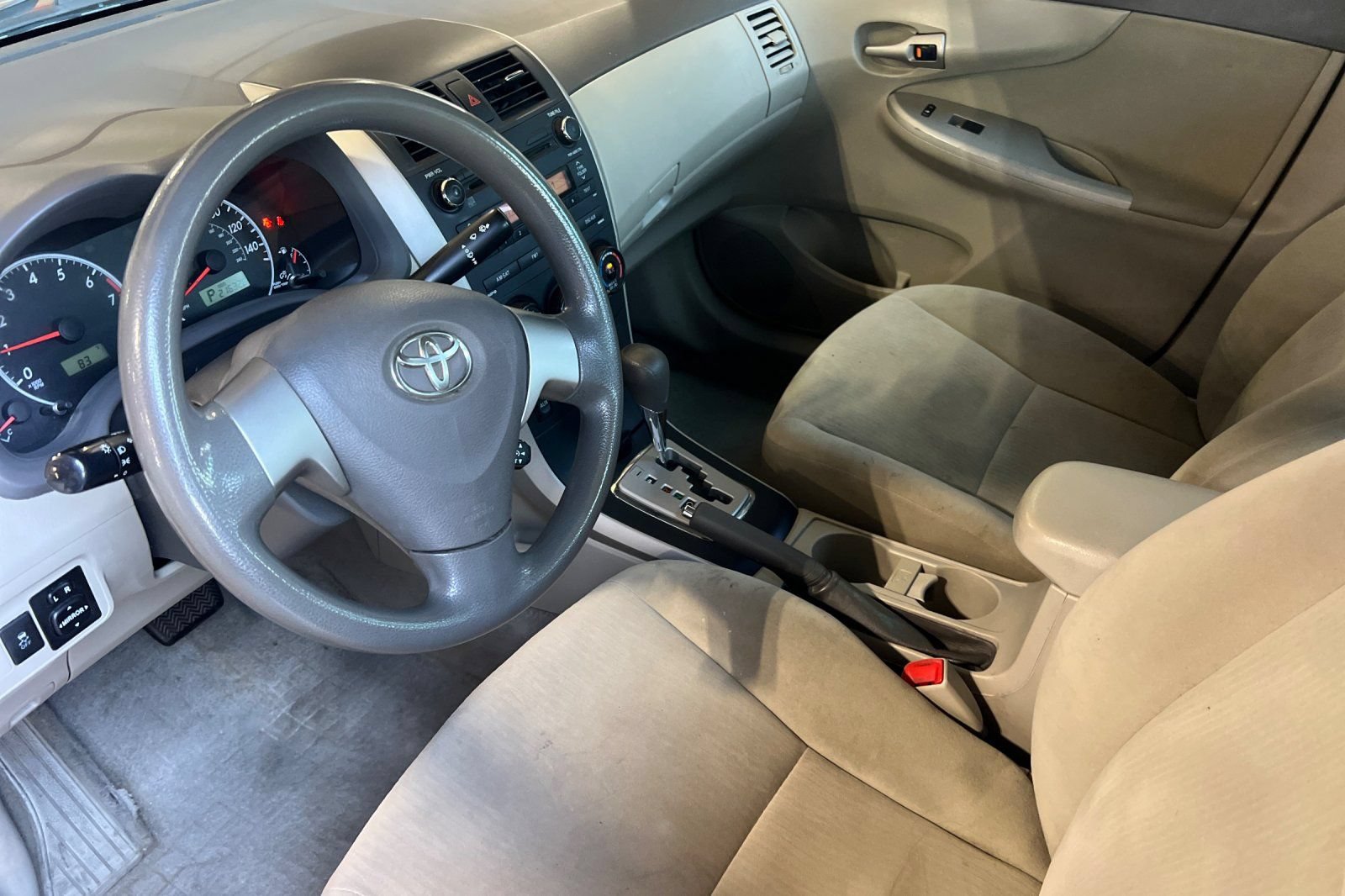 Used 2010 Toyota Corolla LE FWD image 10
