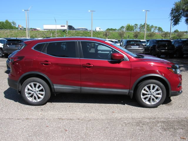 Used 2020 Nissan Rogue Sport S w/ Appearance Package FWD image 2