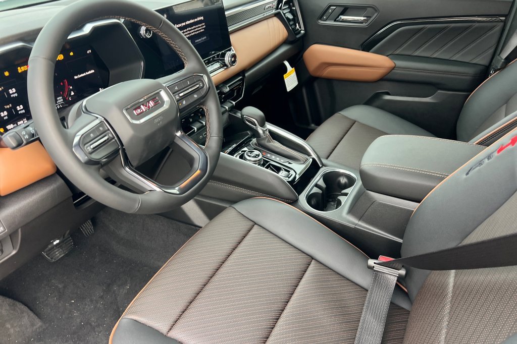 New 2026 GMC Canyon AT4 w/ Technology Plus Package image 7