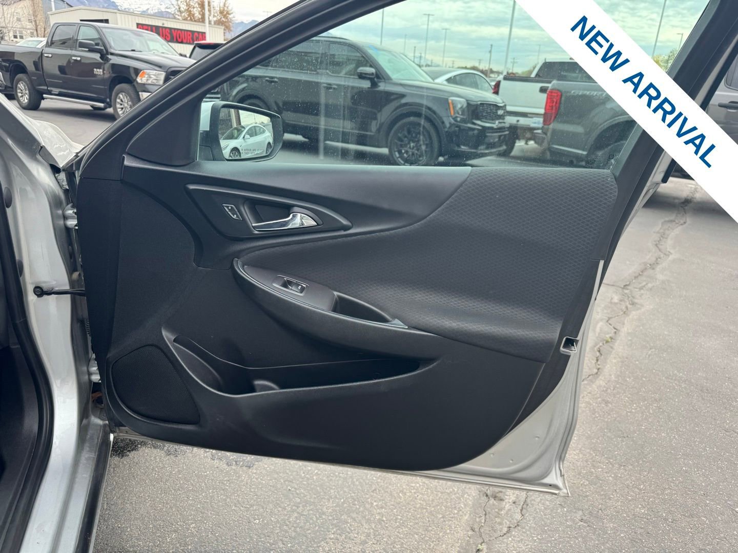 Used 2021 Chevrolet Malibu LT image 10