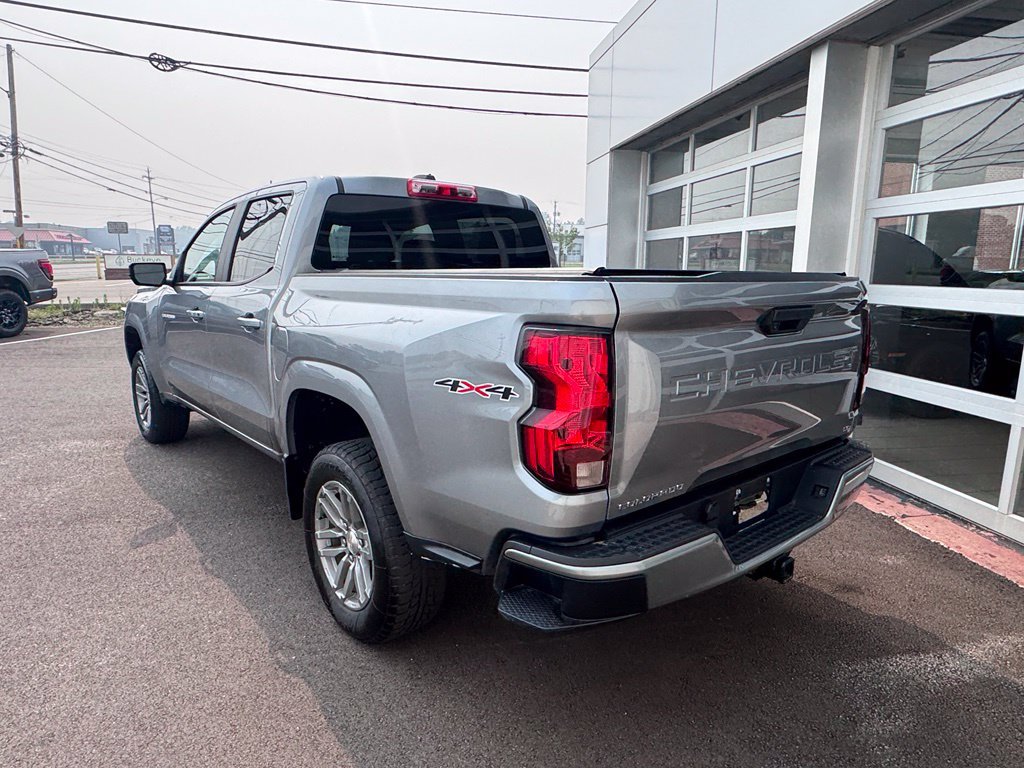 Used 2024 Chevrolet Colorado LT w/ Advanced Trailering Package AWD/4WD image 5