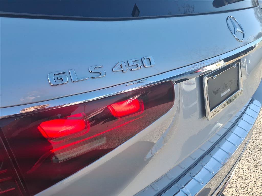 New 2026 Mercedes-Benz GLS 450 4MATIC image 9