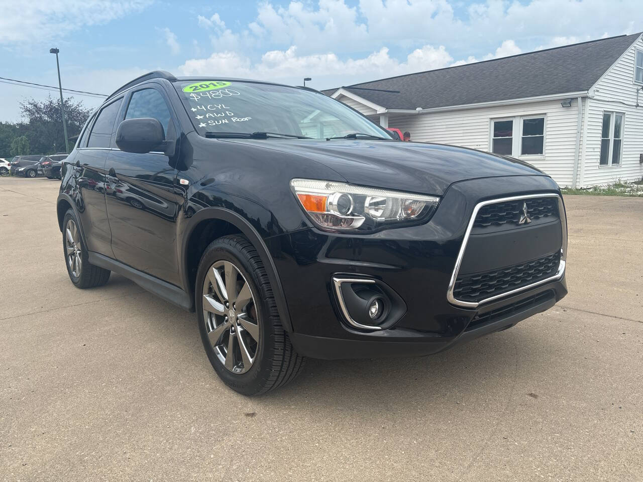 Used 2013 Mitsubishi Outlander Sport LE AWD/4WD image 2
