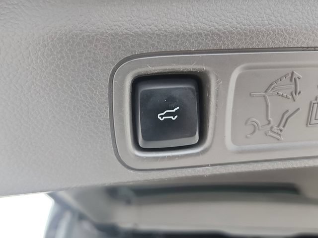 Used 2018 Ford Expedition Limited AWD/4WD image 25