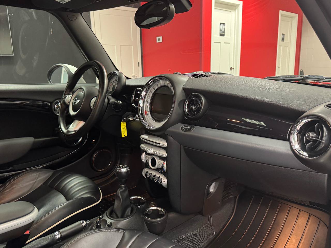 Used 2009 MINI Cooper S FWD image 22