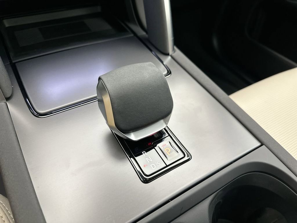 Certified 2025 Land Rover Discovery Sport S image 10