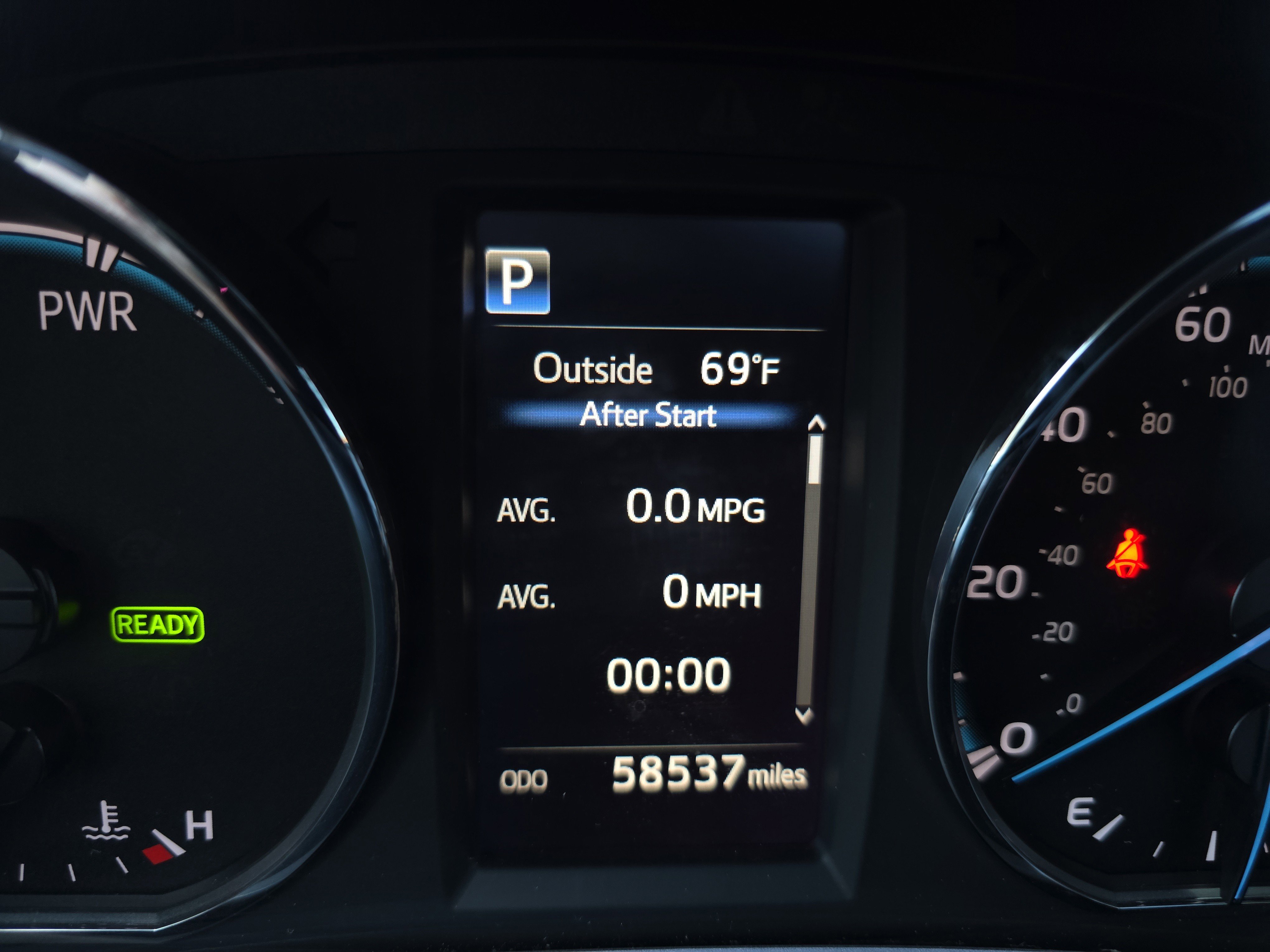 Used 2018 Toyota RAV4 XLE image 24