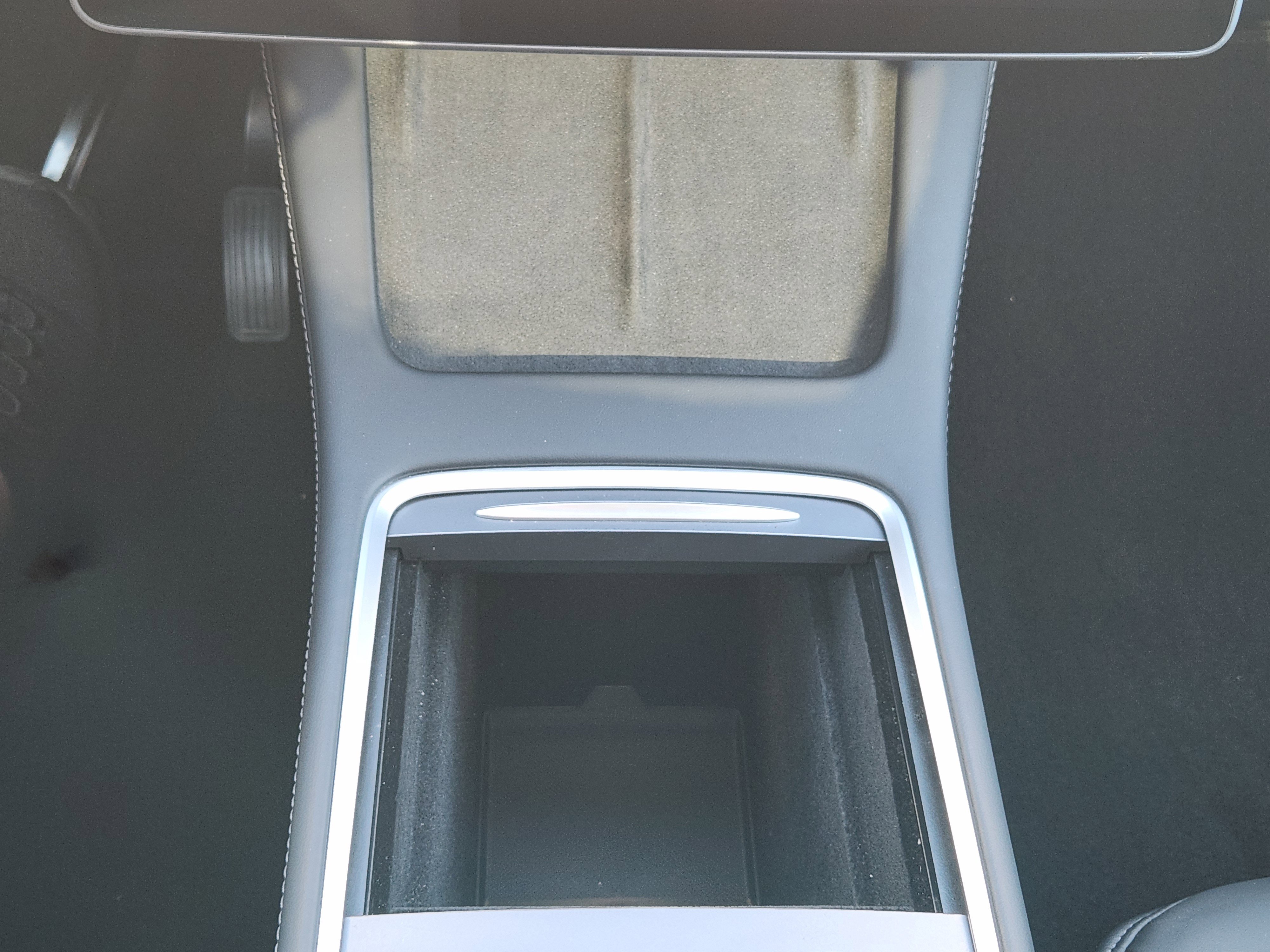 Used 2025 Tesla Model Y Long Range image 17