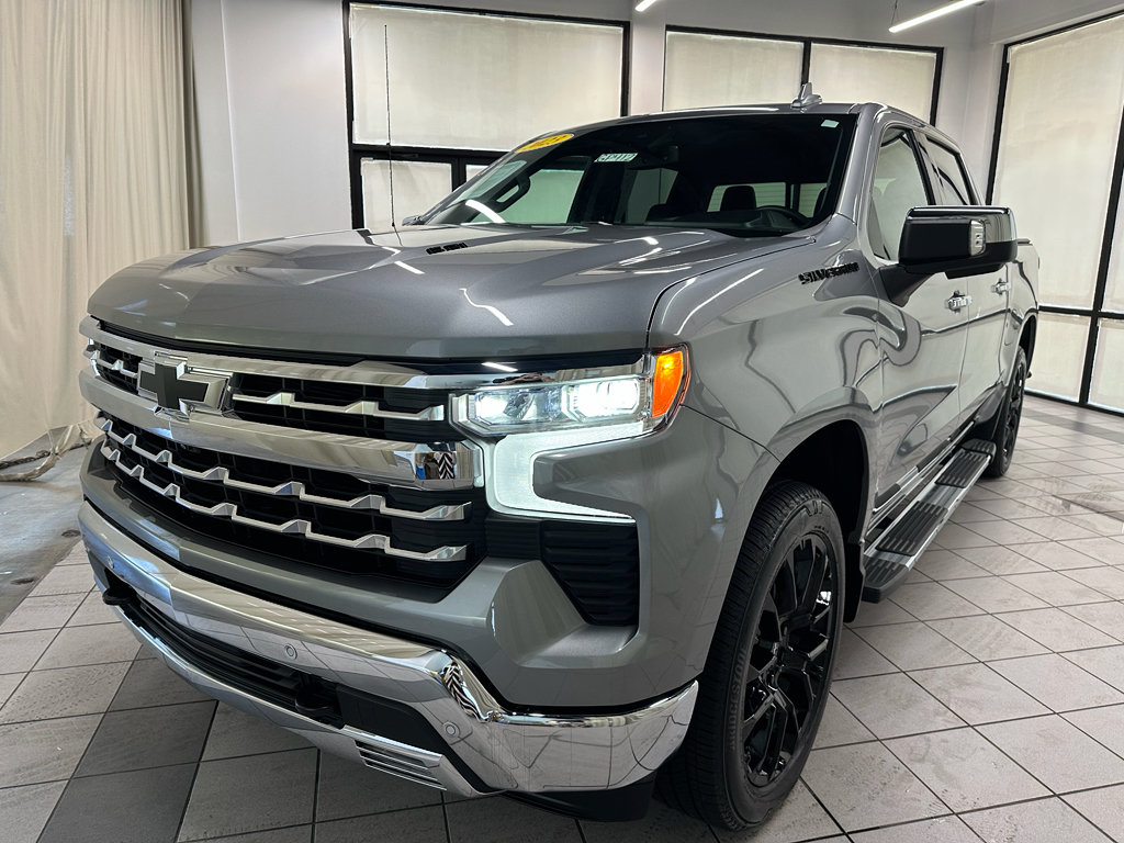 Used 2023 Chevrolet Silverado 1500 LTZ w/ LTZ Convenience Package II AWD/4WD image 13