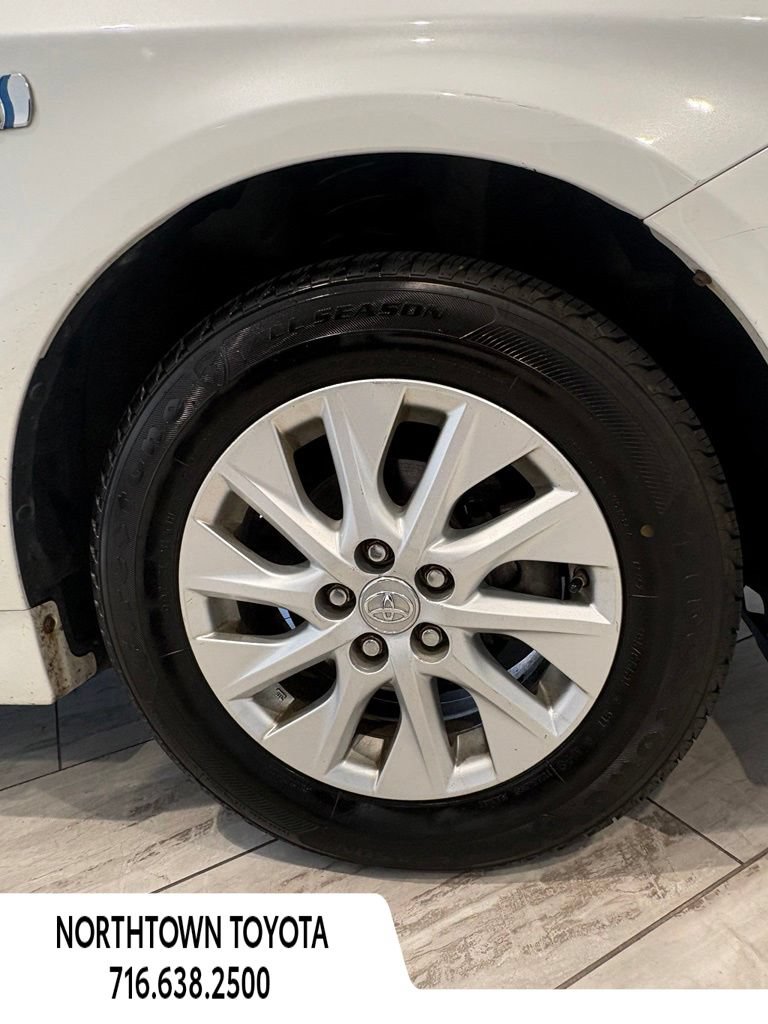 Used 2013 Toyota Prius Prime Plug-In Hybrid FWD image 9