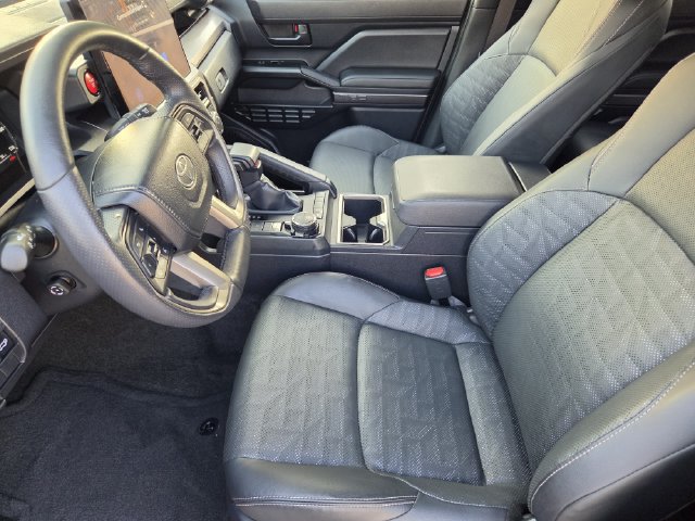 Certified 2025 Toyota 4Runner TRD Sport Premium w/ Tow Technology Package AWD/4WD image 11