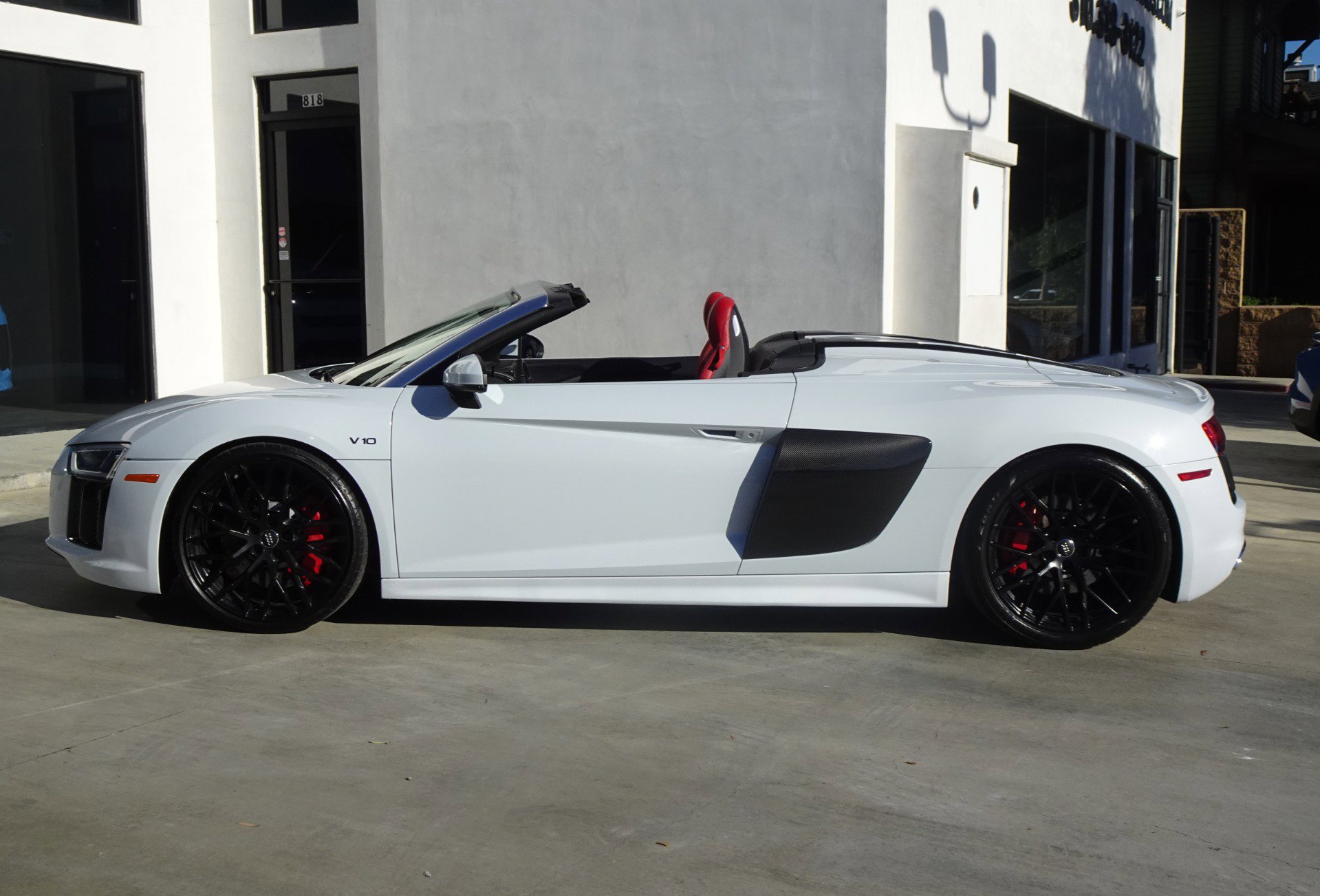 Used 2018 Audi R8 V10 AWD/4WD image 4