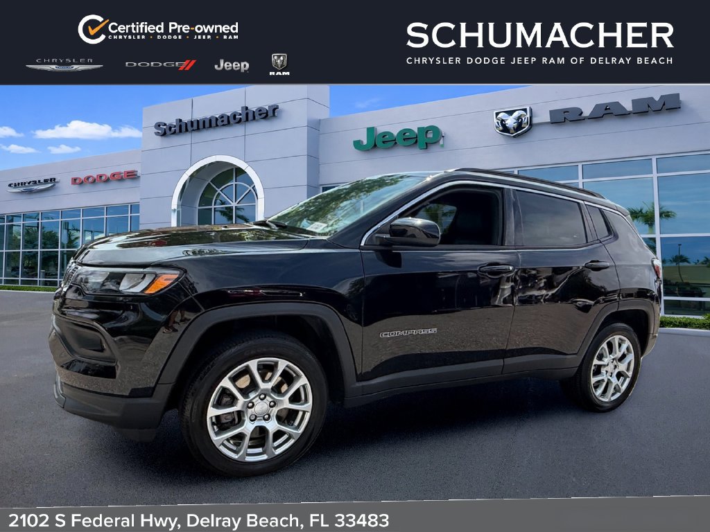 Certified 2024 Jeep Compass Latitude AWD/4WD image 3