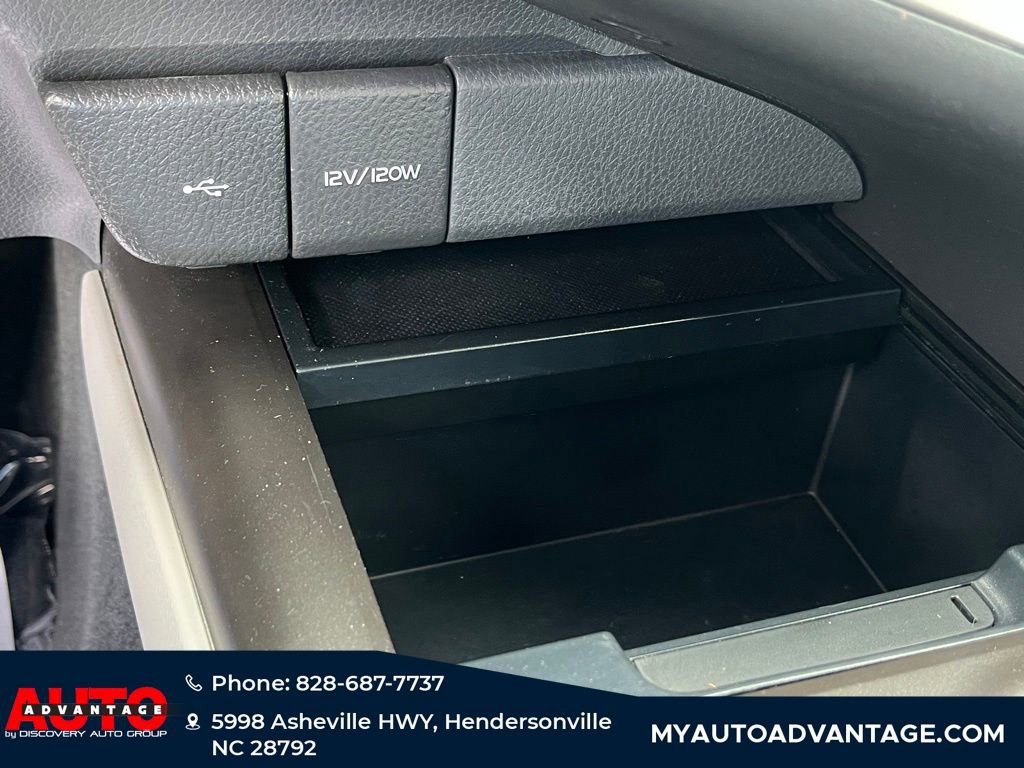 Used 2021 Toyota Camry LE FWD image 18