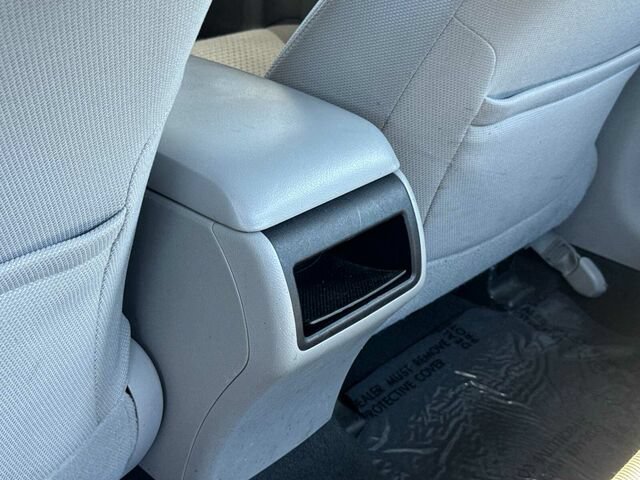 Used 2014 Toyota Camry LE FWD image 14