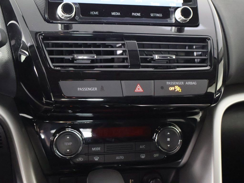 New 2026 Mitsubishi Eclipse Cross LE AWD/4WD image 37