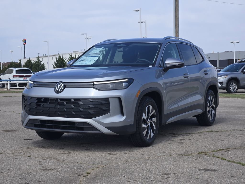 New 2026 Volkswagen Tiguan S FWD image 2