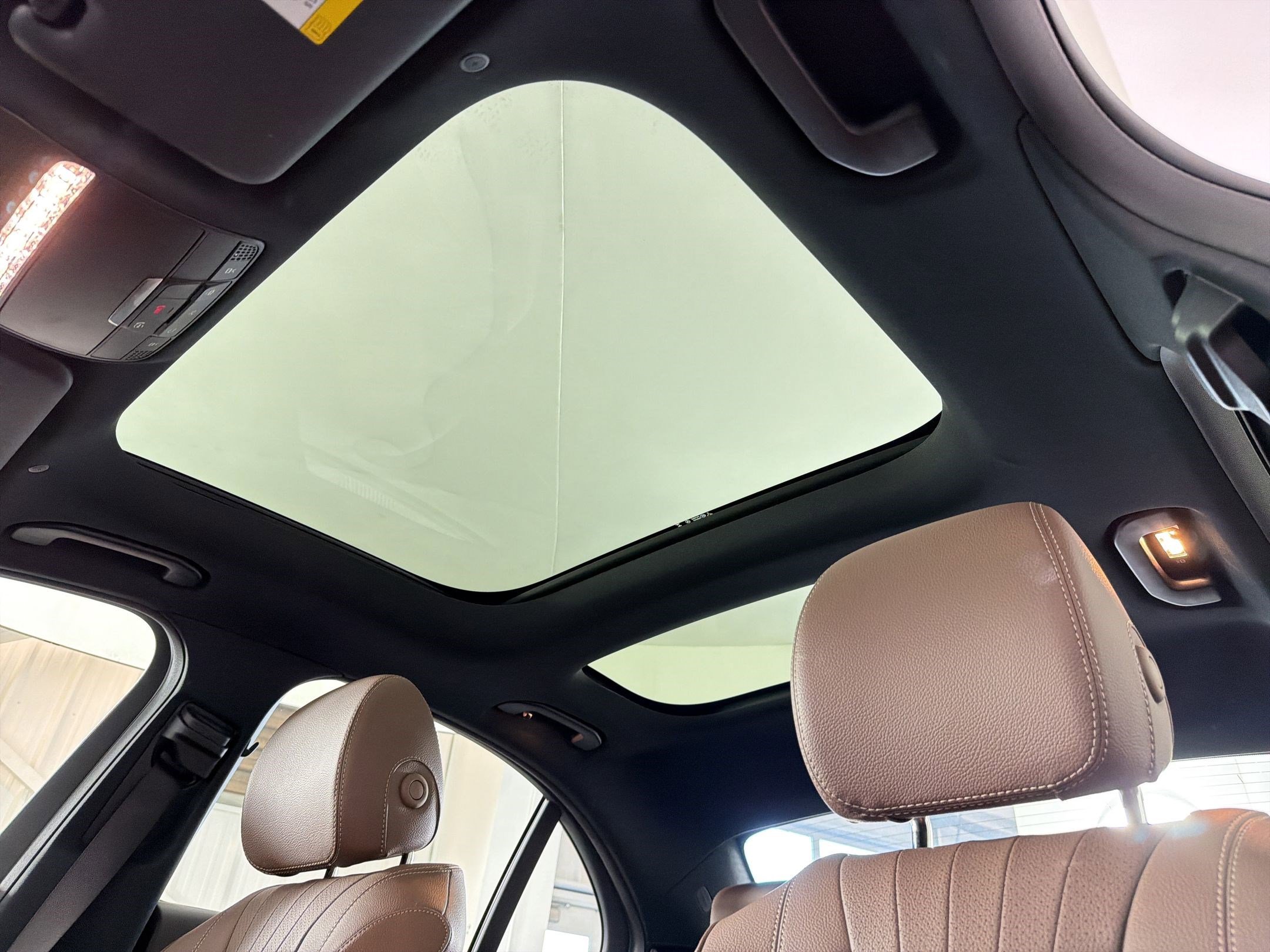 Used 2023 Mercedes-Benz E 350 4MATIC Sedan image 16