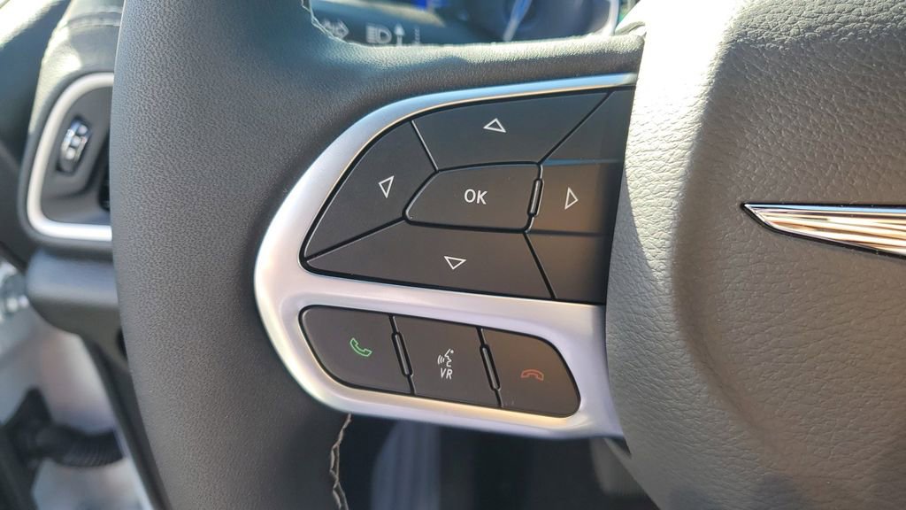 New 2026 Chrysler Pacifica Select image 30