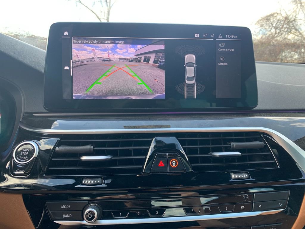 Used 2021 BMW 530i xDrive w/ Premium Package image 23