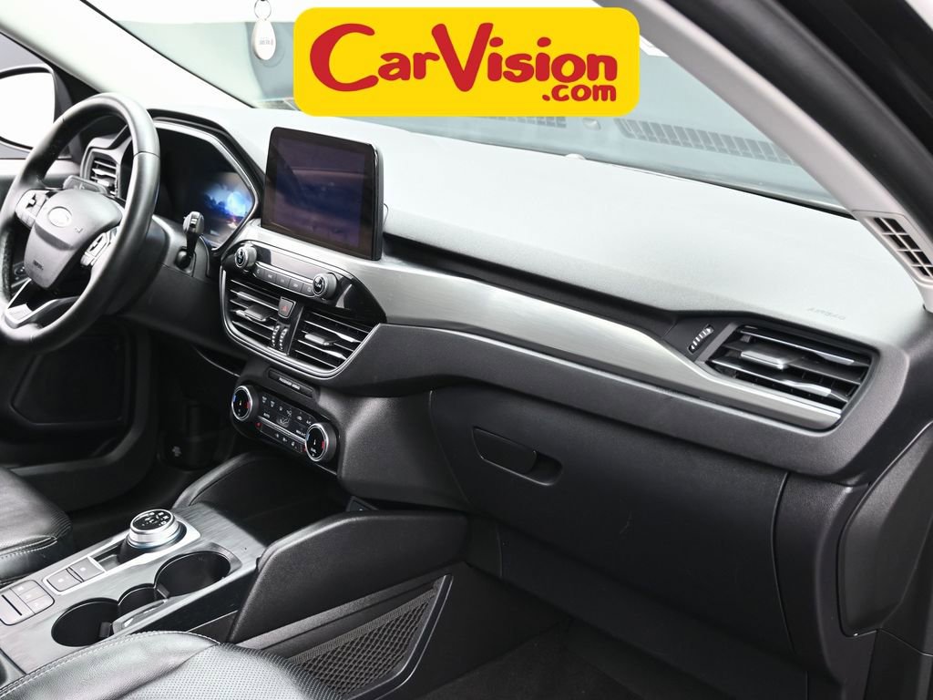 Used 2022 Ford Escape Titanium image 36