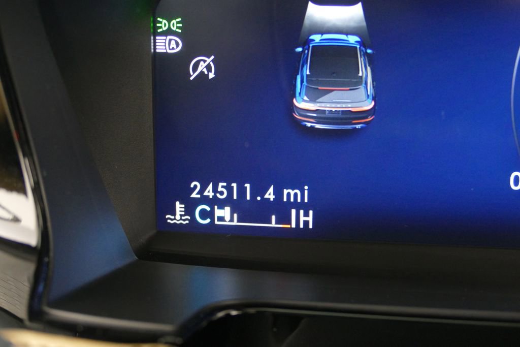 Used 2023 Lincoln Corsair Reserve w/ Equipment Group 201A image 17