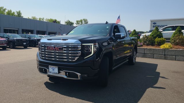 New 2026 GMC Sierra 1500 Denali w/ Denali Reserve Package AWD/4WD image 3