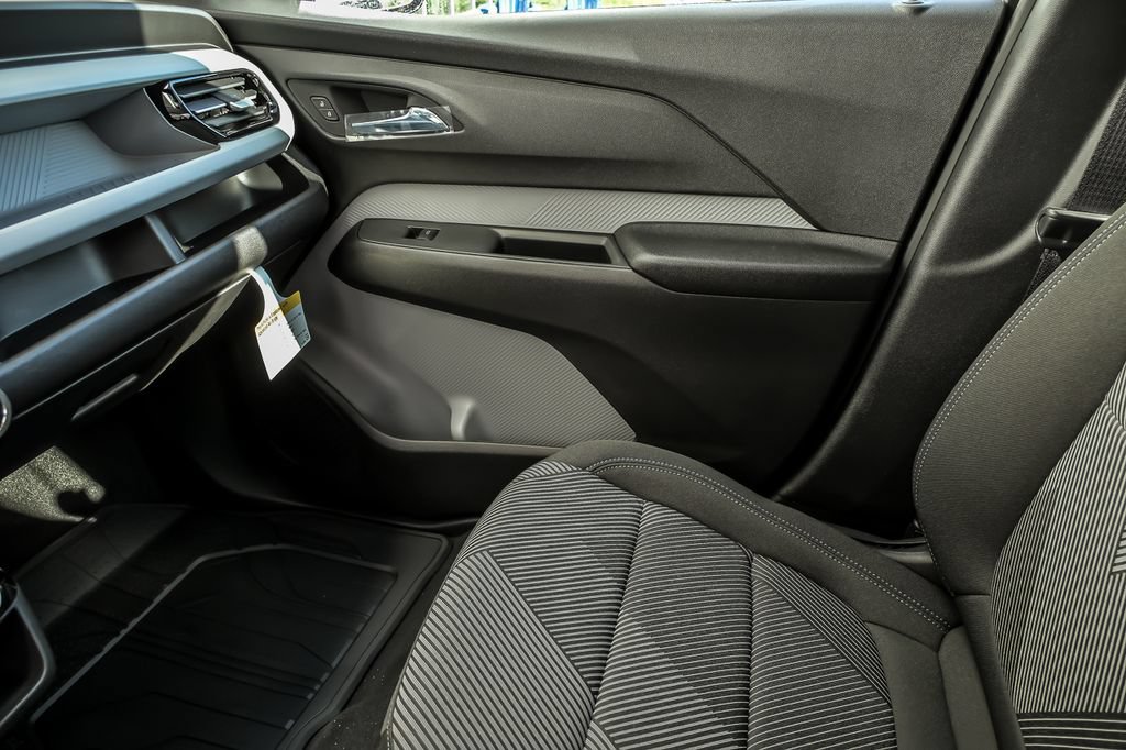 New 2027 Chevrolet Bolt LT FWD image 20