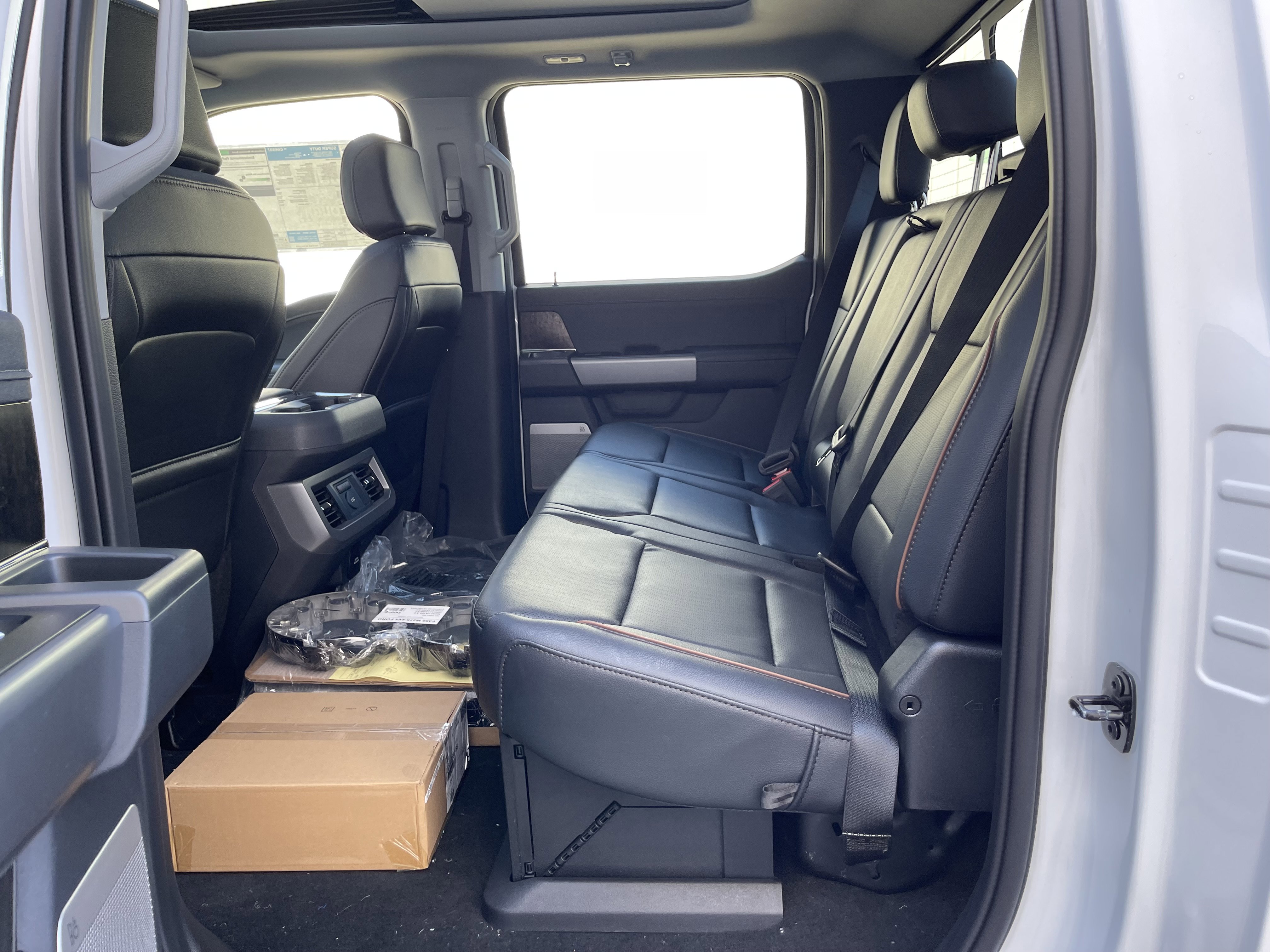 New 2026 Ford F350 Lariat w/ Black Appearance Package image 23