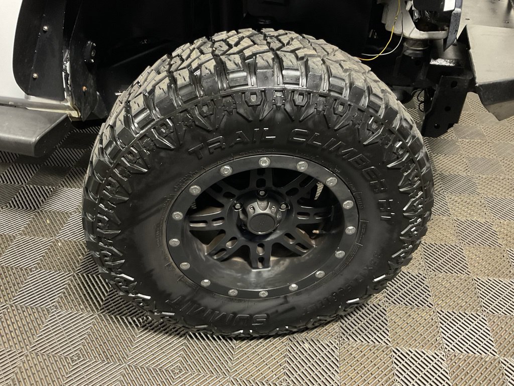 Used 2015 Jeep Wrangler Unlimited Sport w/ Quick Order Package 24S AWD/4WD image 34