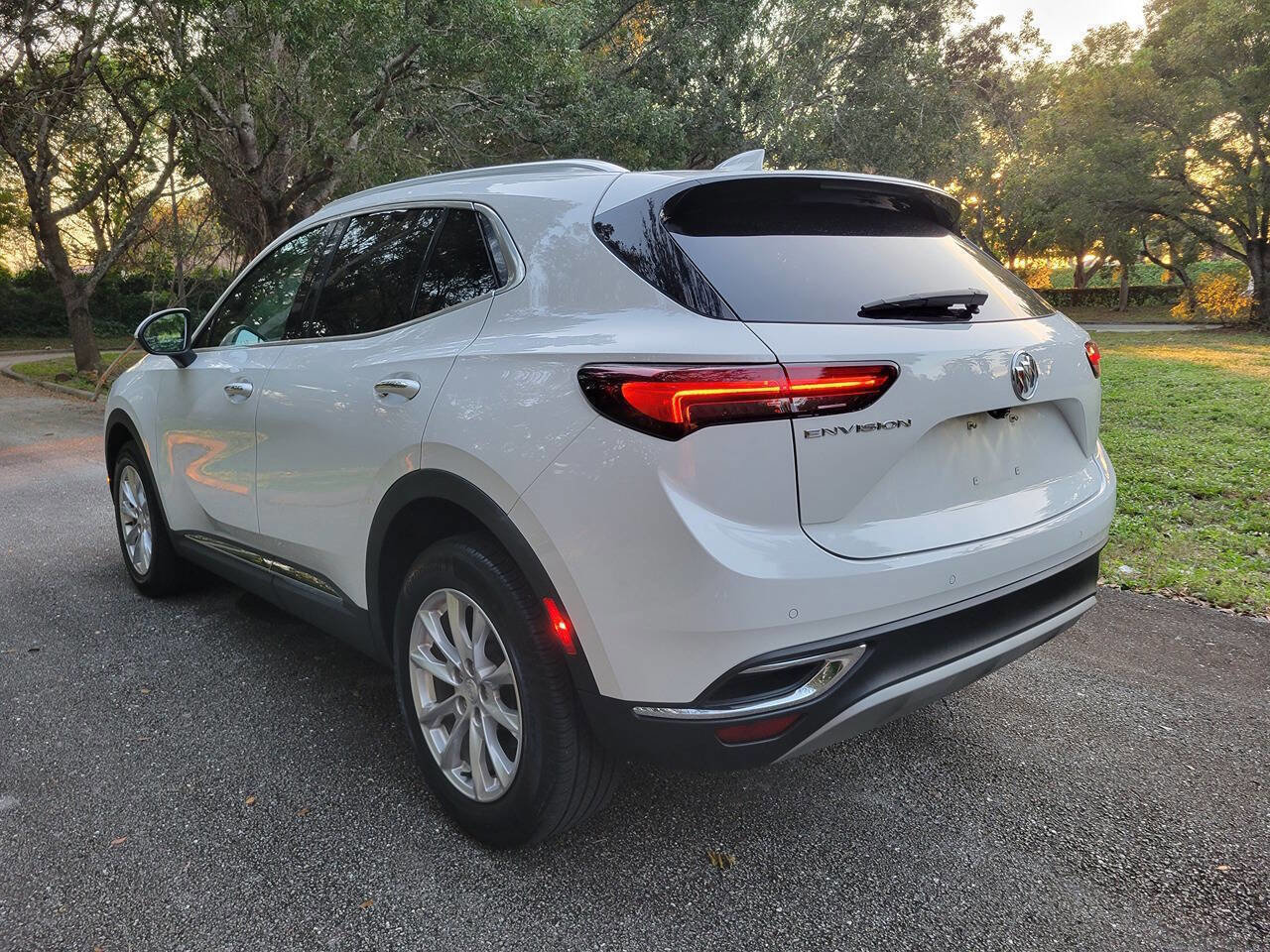 Used 2021 Buick Envision Preferred image 5