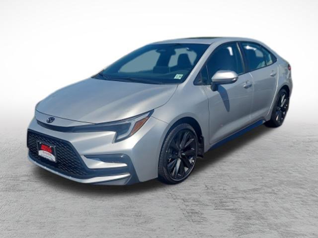 Certified 2025 Toyota Corolla SE w/ SE Premium Package FWD image 33