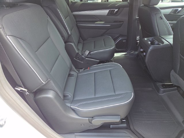 New 2026 Buick Enclave Preferred w/ Power Package FWD image 23