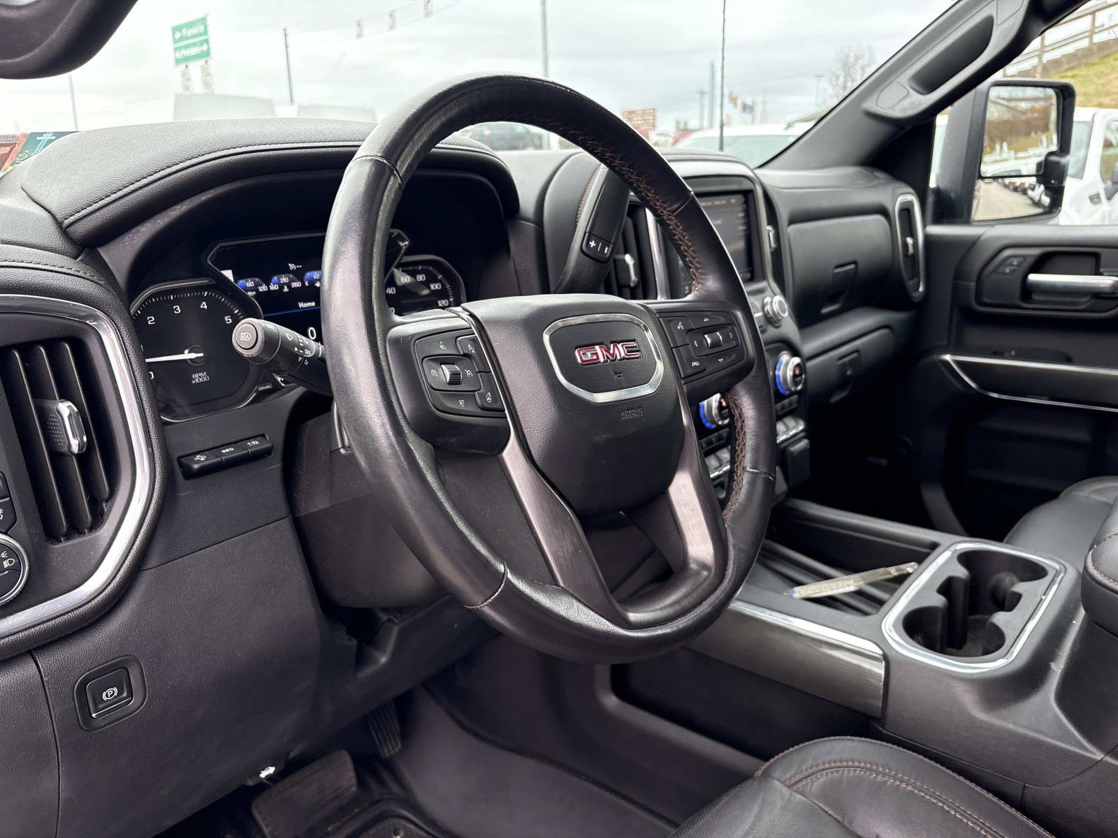 Certified 2021 GMC Sierra 2500 AT4 w/ AT4 Premium Plus Package image 18