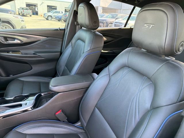 Certified 2024 Buick Envista Sport Touring w/ Experience Buick Package FWD image 20
