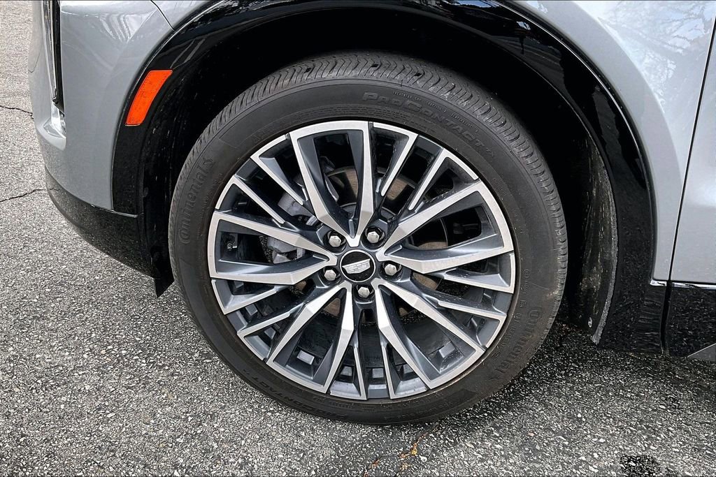 Used 2024 Cadillac XT4 Sport w/ Cold Weather Package FWD image 12